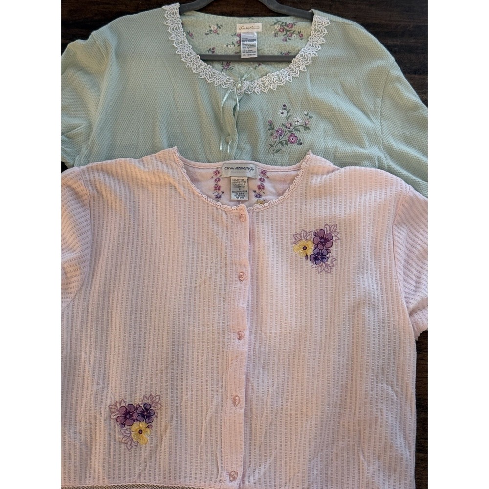 Vintage Lot Of 2 Size Pink & Green Large Grandmacore Pajamas Tops Cotton Blend